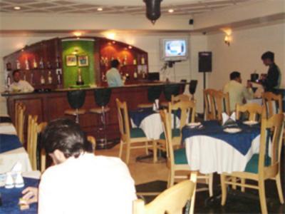 Aditya Hotel Ludhijána Kültér fotó